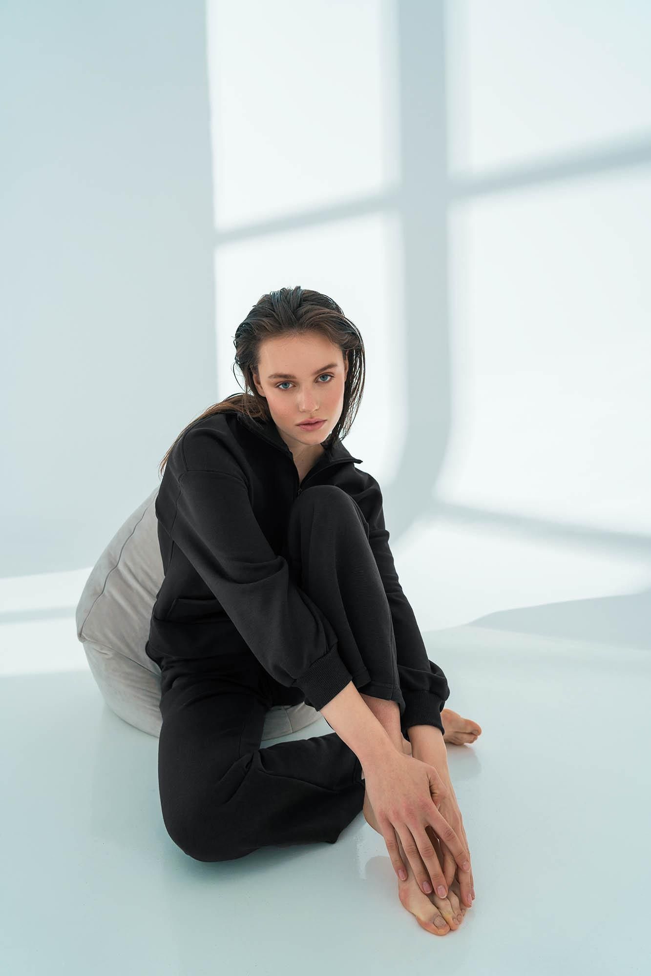 Обикновени разкроени панталони