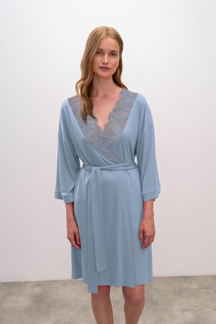 Plain Robe with Lace