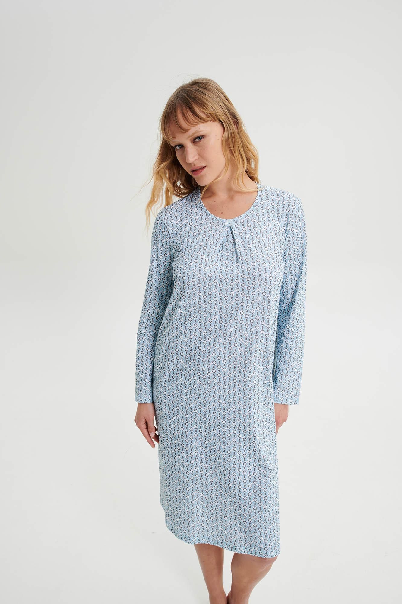 Nightgown with Pleat