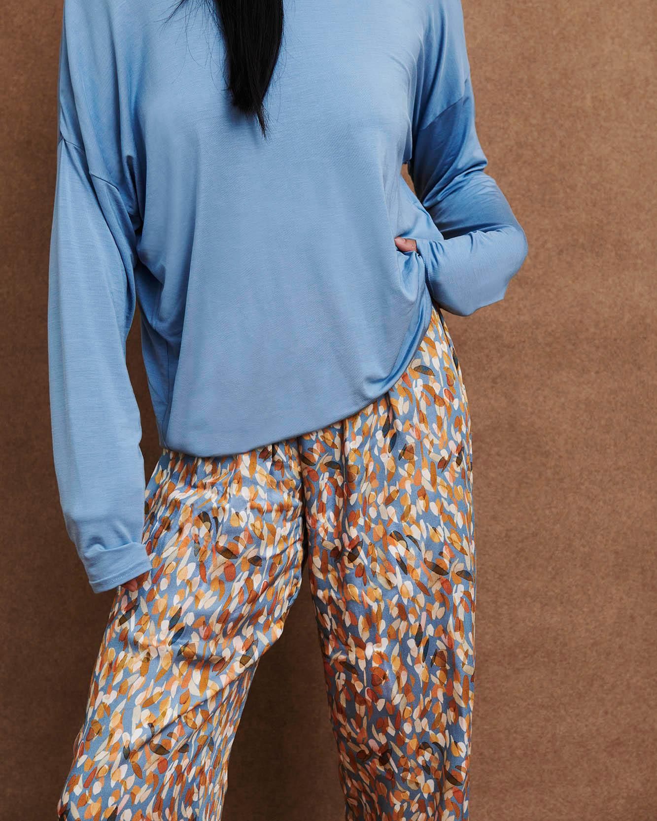 Pyjamas with Printed Pants