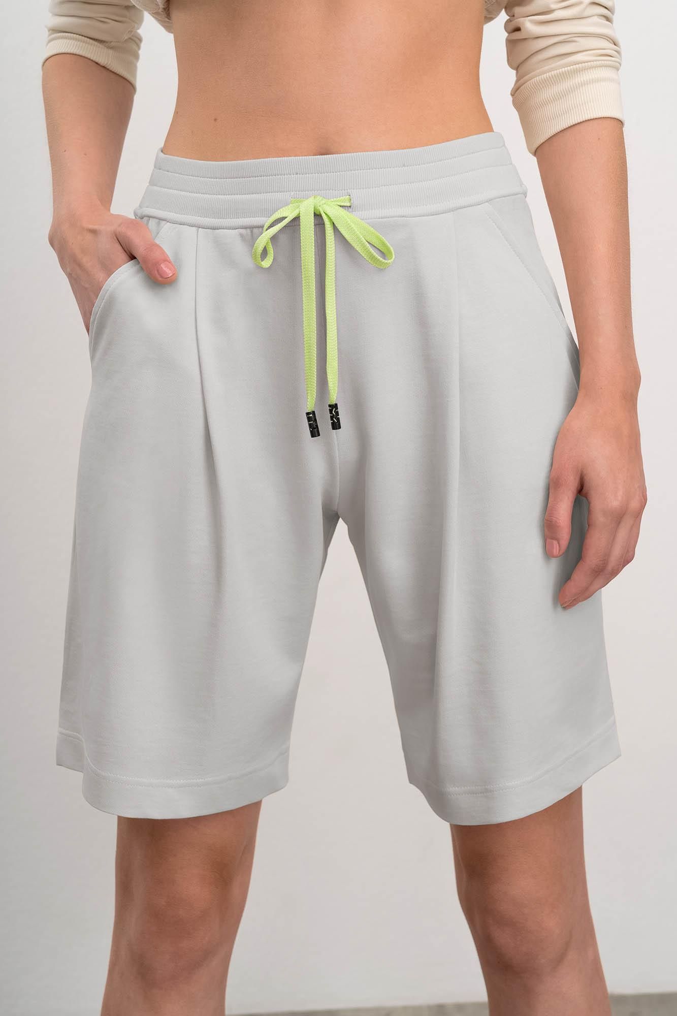 Plain Short Pants with Side Pockets