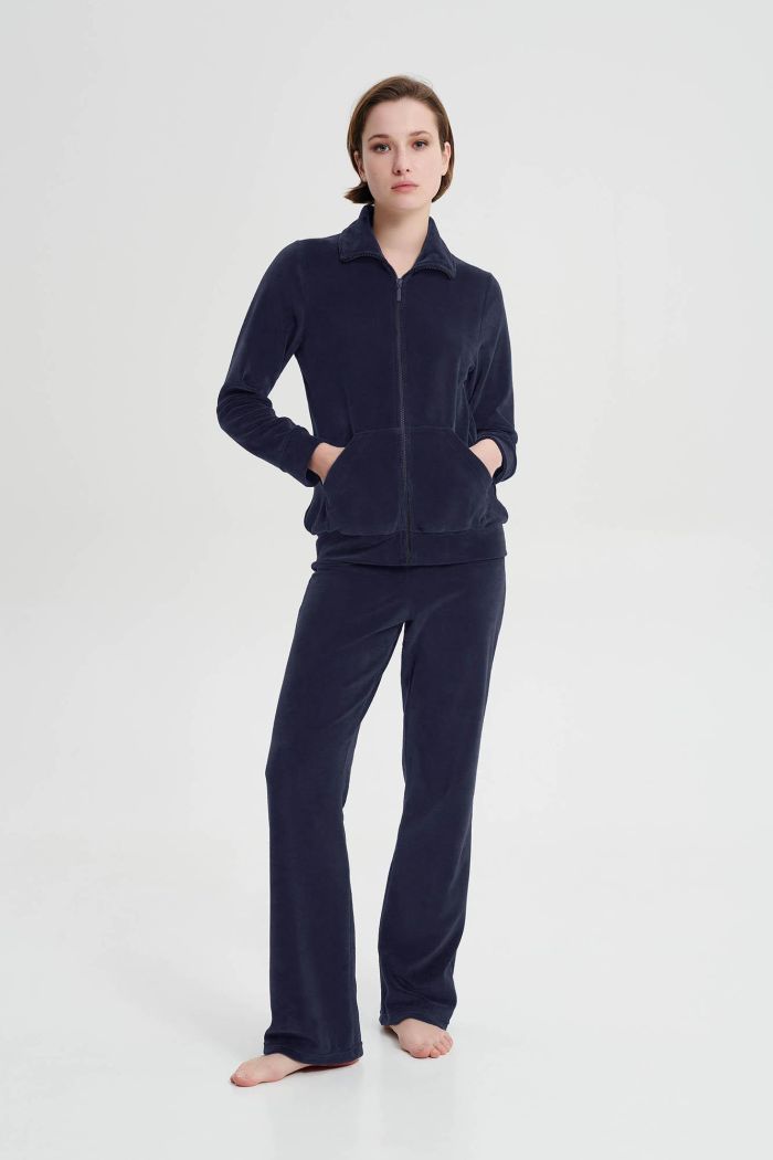 Plain Zipped Tracksuit