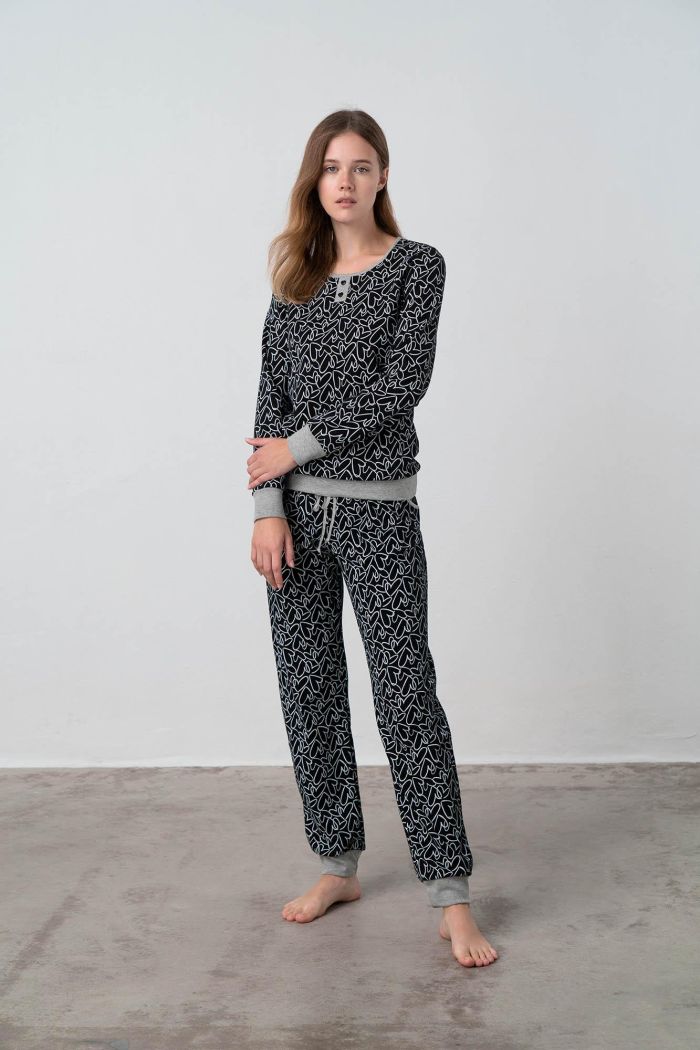 Pyjama mit langen Ärmeln