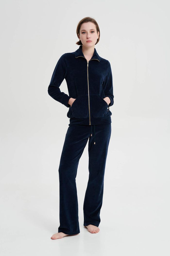 Plain Zipped Tracksuit