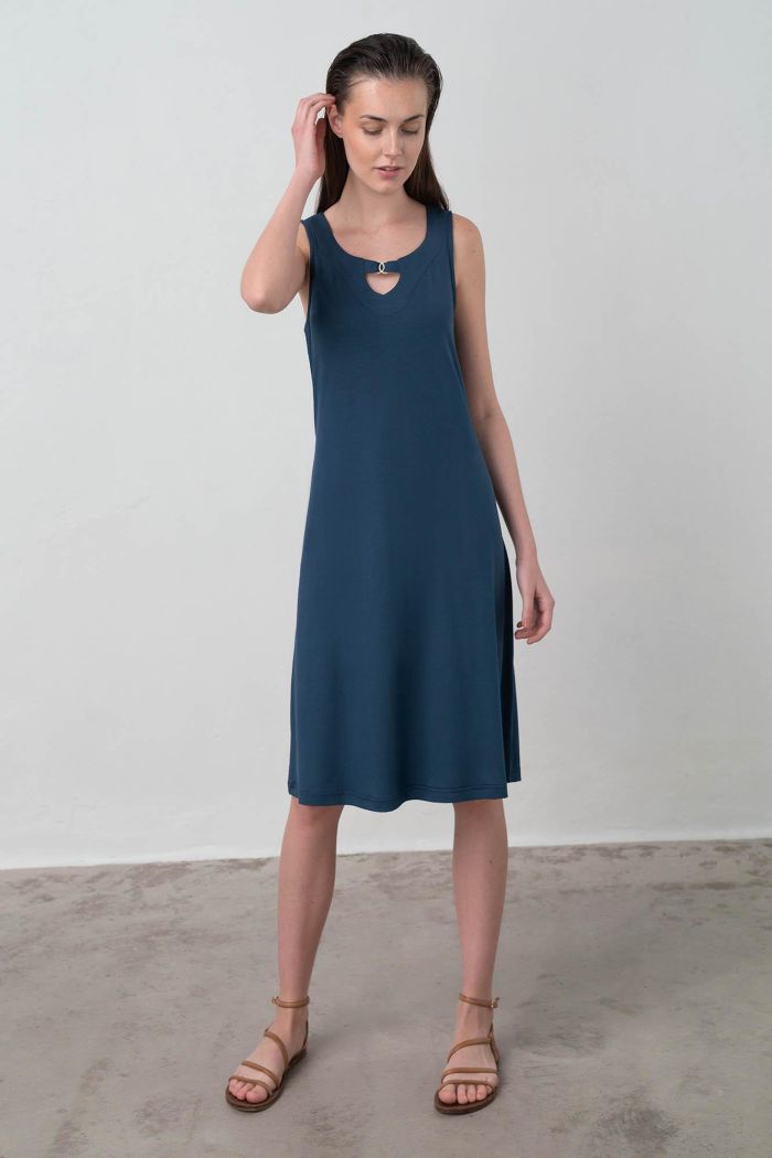 Sleeveless Plain Dress