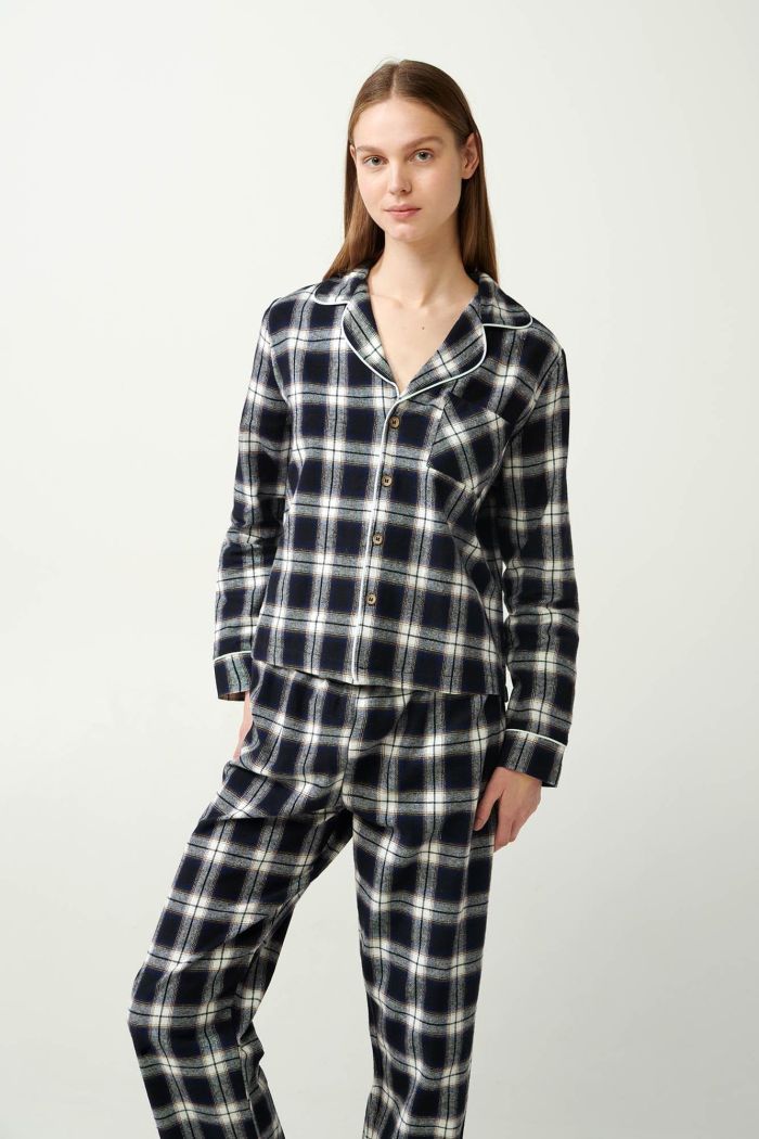 Pijama cu nasturi din flanel Tartan