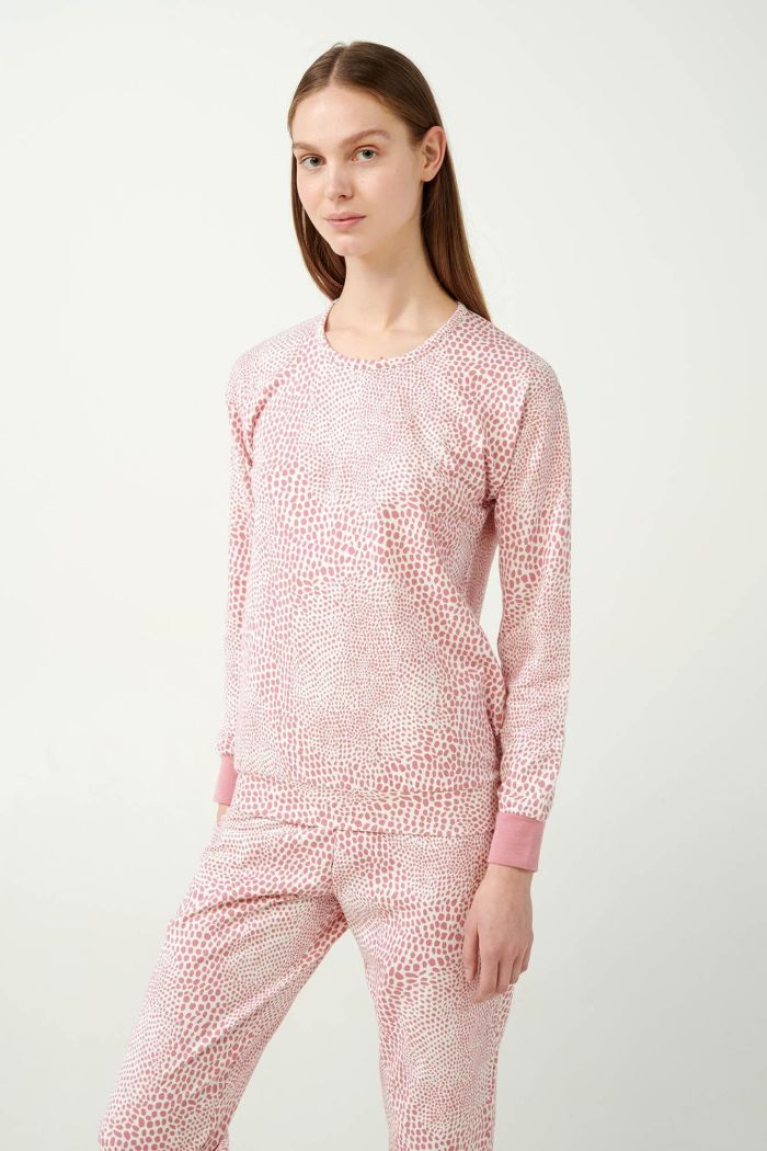 Rosa Pyjama mit Leopardenmuster