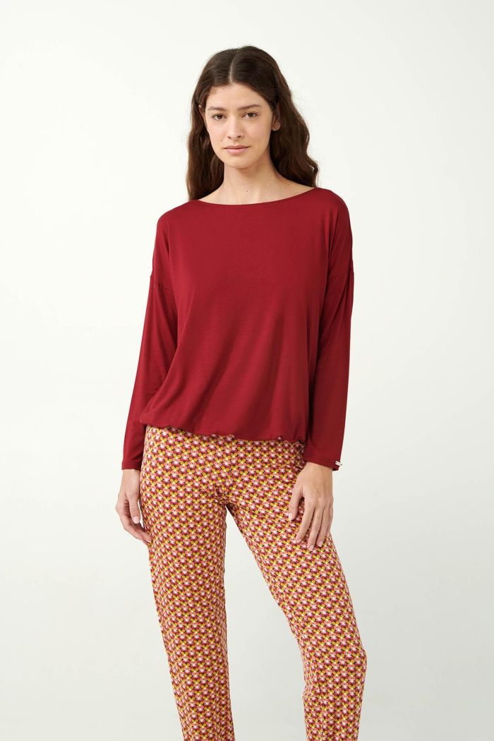 Pyjamas in Red Chili Pepper and Retro Print